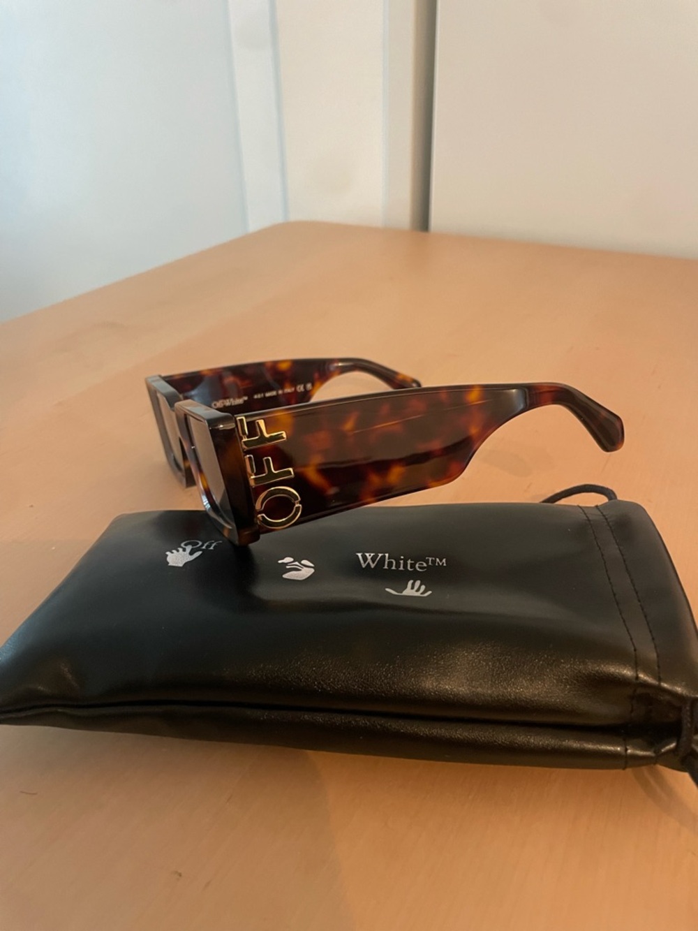 Off-White Tortoiseshell Rectangular Sunglasses - Dark Lens - Picture 7 of 9